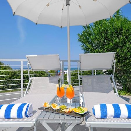 Hotel Baia Flaminia Pesaro Exterior photo