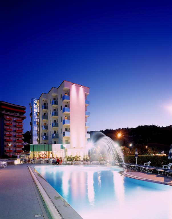 Hotel Baia Flaminia Pesaro Exterior photo
