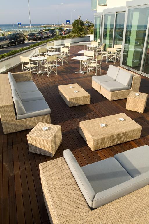 Hotel Baia Flaminia Pesaro Exterior photo
