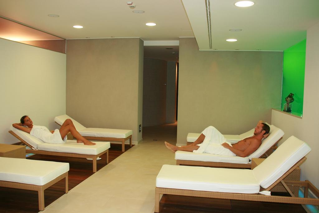 Hotel Baia Flaminia Pesaro Exterior photo